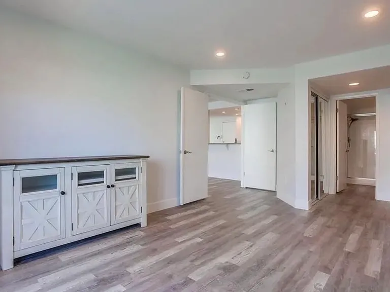 450 Stoney Point Way — Photo 17