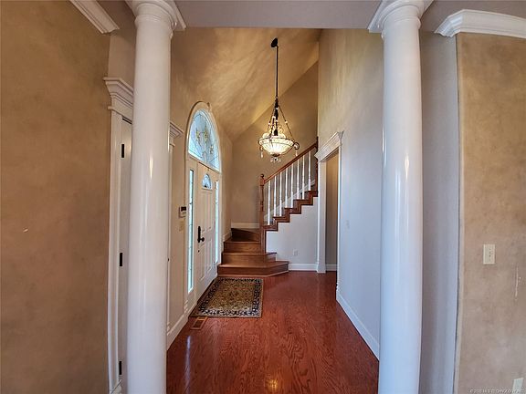5th image of 1805 Forest Park Dr