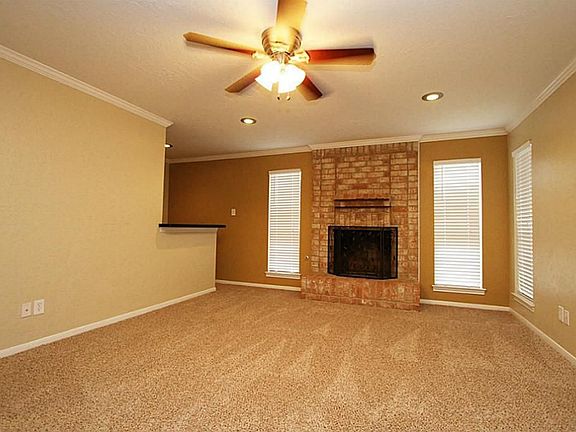 4th image of 14106 Briar Place Dr