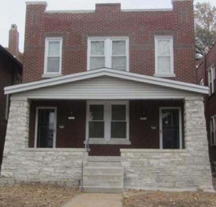 2nd image of 3641 Bowen St