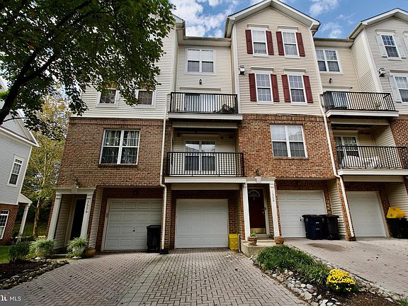2nd image of 9806 Spanish Oak Way #126