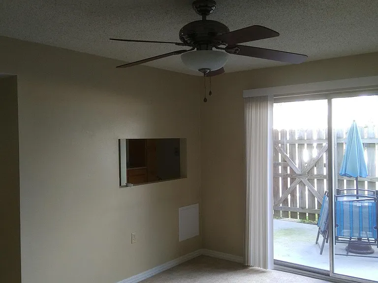 2075 Miracle Dr — Photo 5