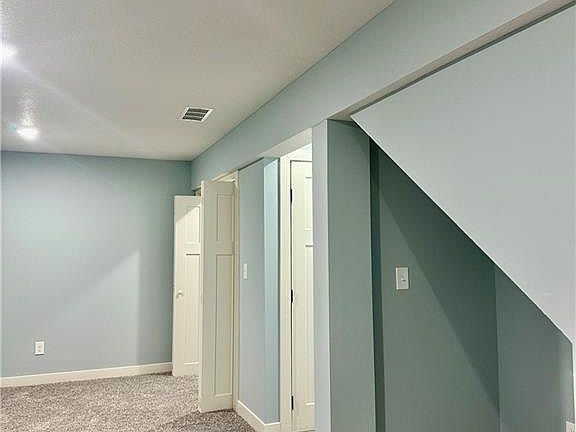 5th image of 3601 Locust Ave