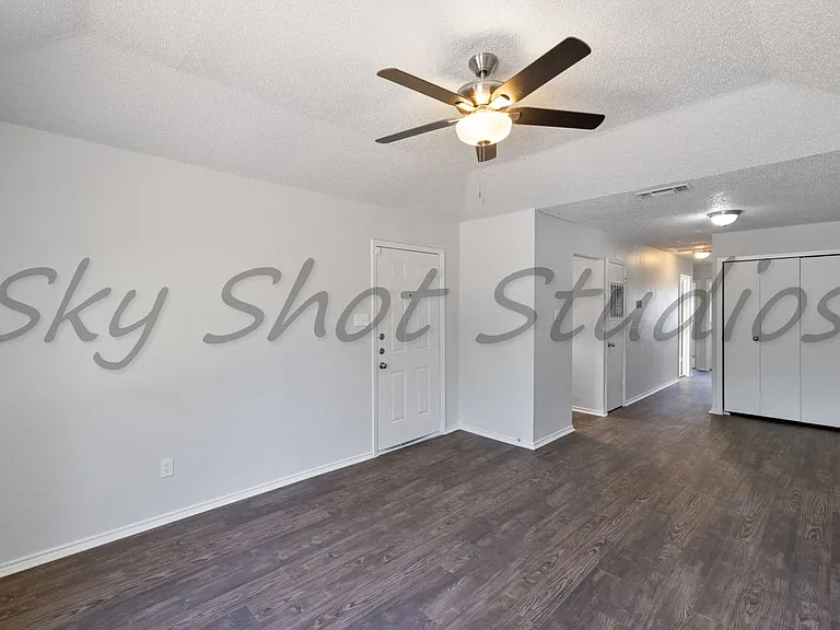2542 Avenue H #1 — Photo 8