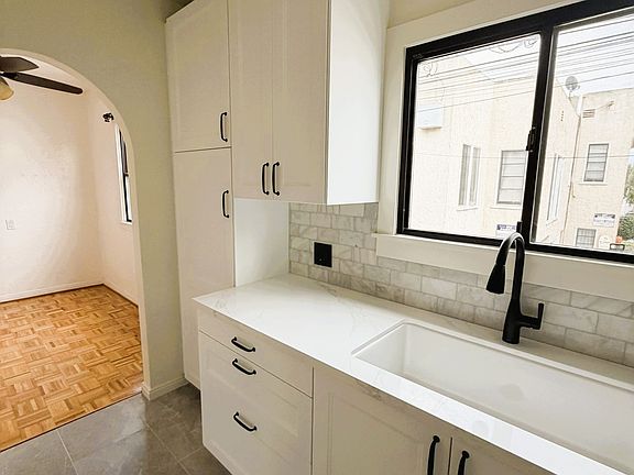 5th image of 124 Argonne Ave #5