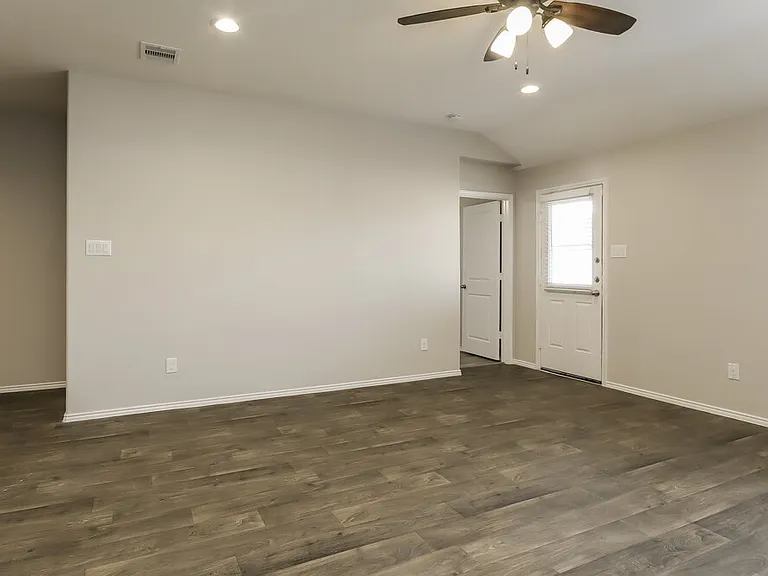 8102 Rose Petals Ln — Photo 4