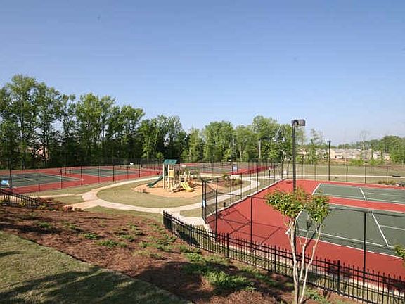 6 Tennis courts