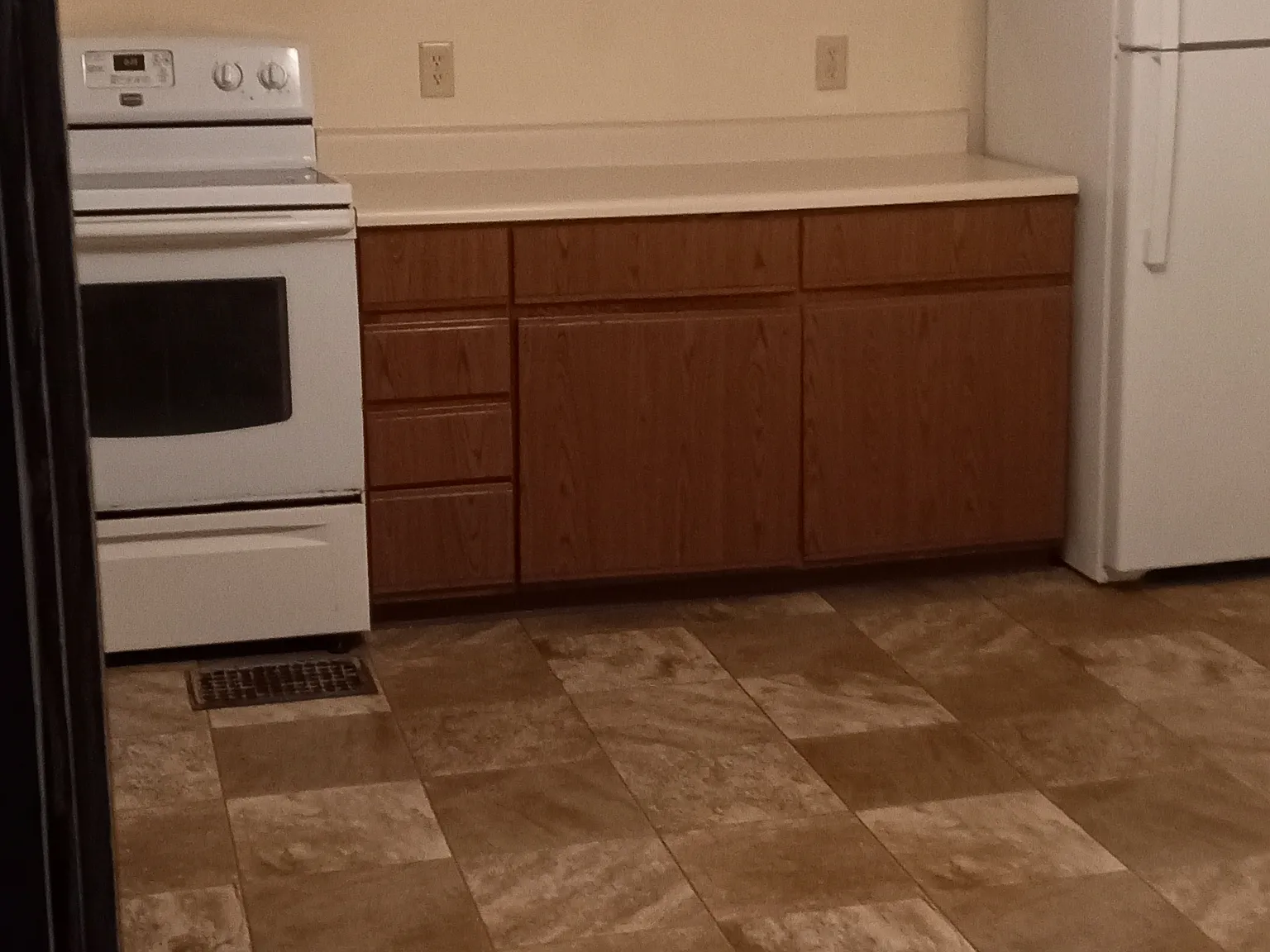 2 bed, 800 sqft, $950 — Photo 4