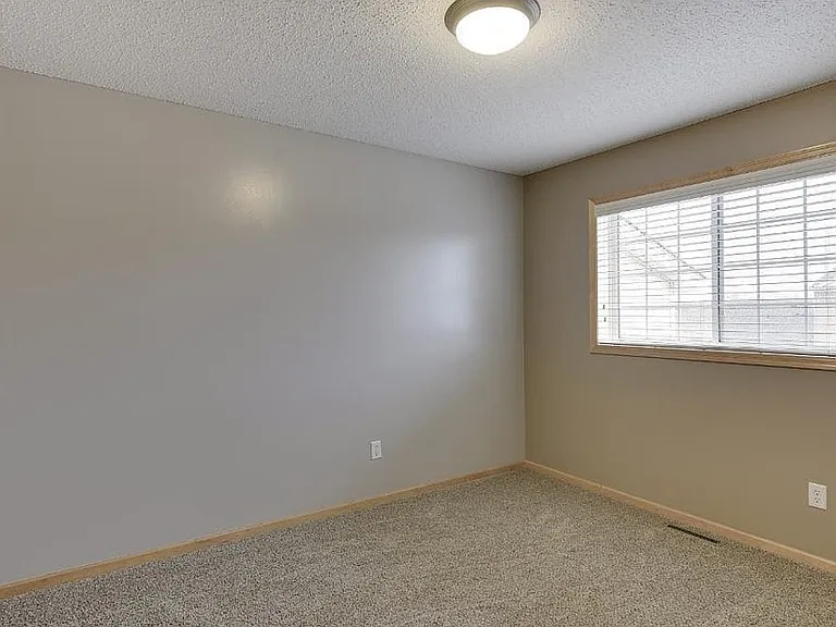 6569 Olive Ln N — Photo 18