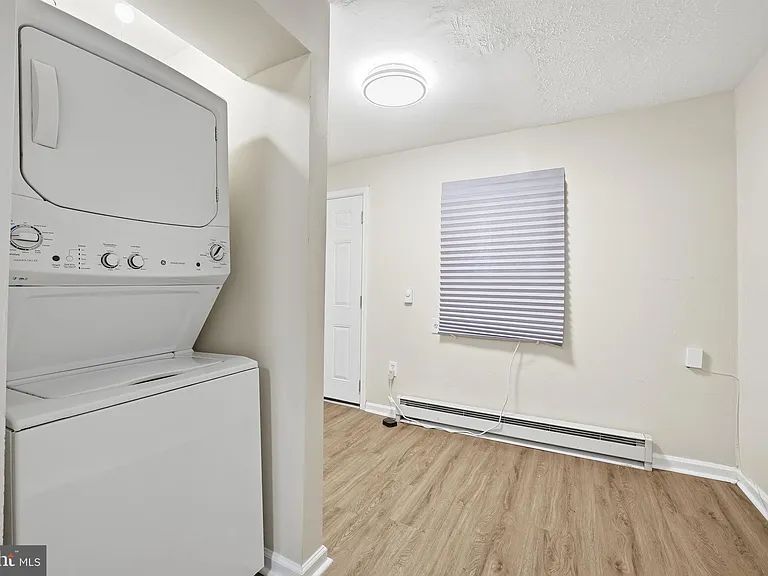 711 Harvard St NW — Photo 15