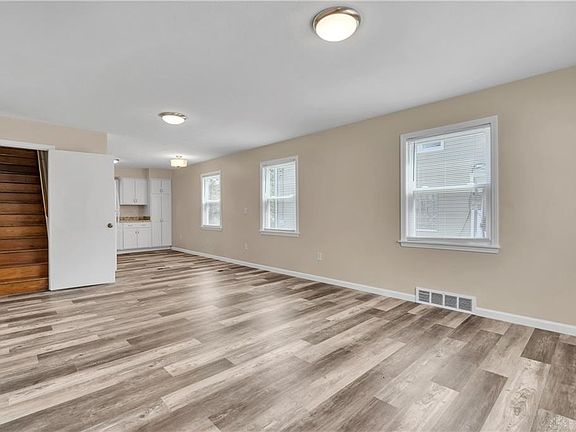 2nd image of 18 Missouri Ave