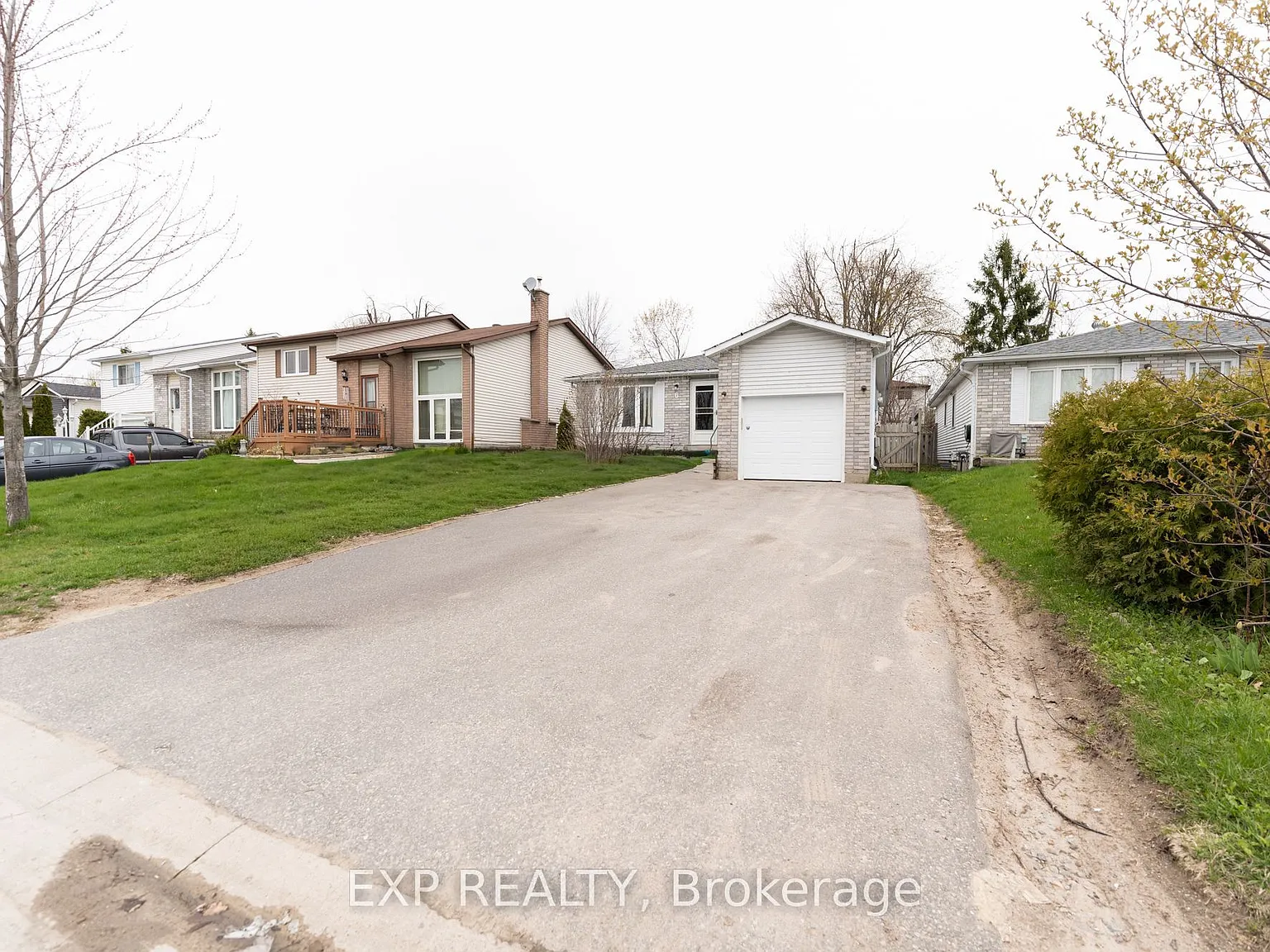 6 bed, $2,950 — Photo 2