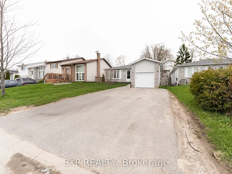 6 Hickling Trl — Photo 2