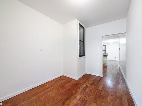 4th image of 492 Amsterdam Ave APT 3S