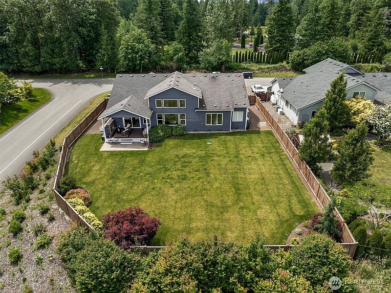 3rd image of 12529 287 Avenue SE
