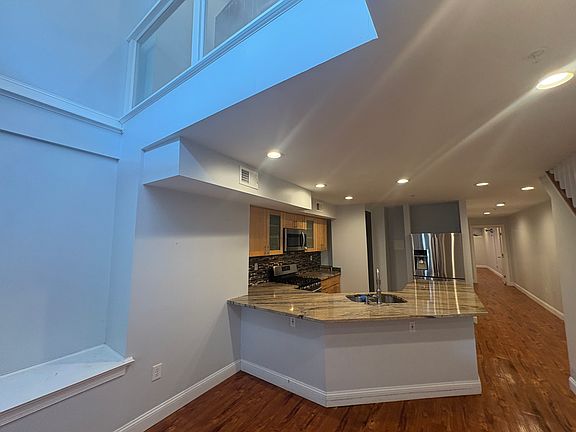 3rd image of 1722 Marlton Ave Floor 1