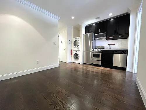 513 E 82nd St #4C Photo 1 513 E 82nd St #4C Photo 1