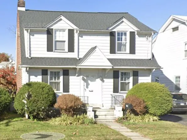 709 13th Ave, Prospect Park, PA 19076