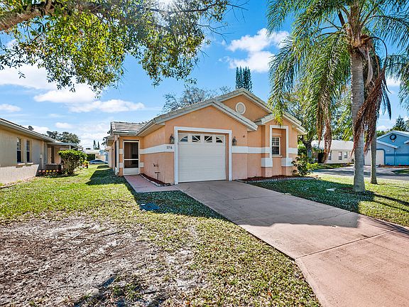 3rd image of 1196 Goldenrod Cir NE