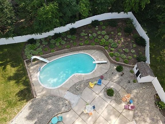 5th image of 3409 Fair Oaks Dr