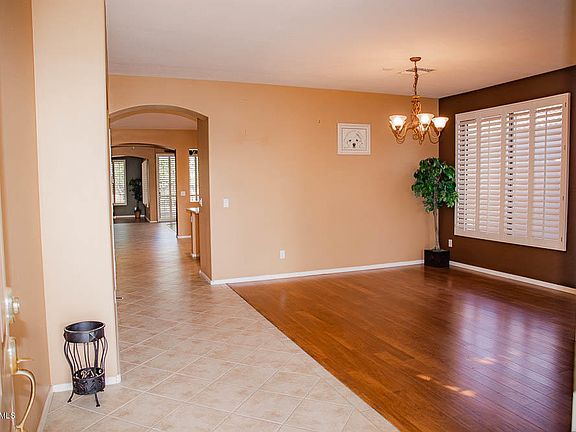 5th image of 11558 W La Reata Ave