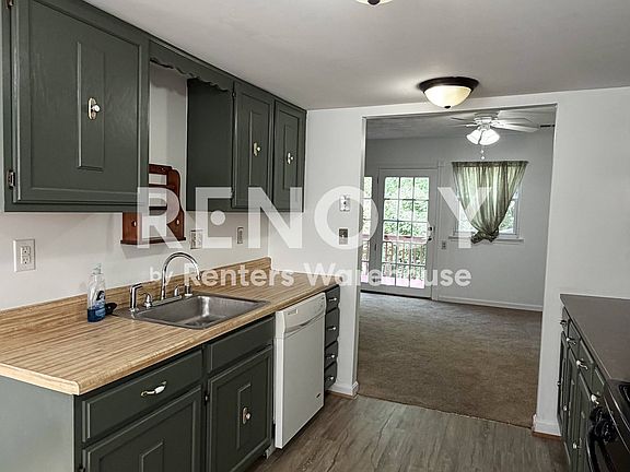 5th image of 30 Avondale St