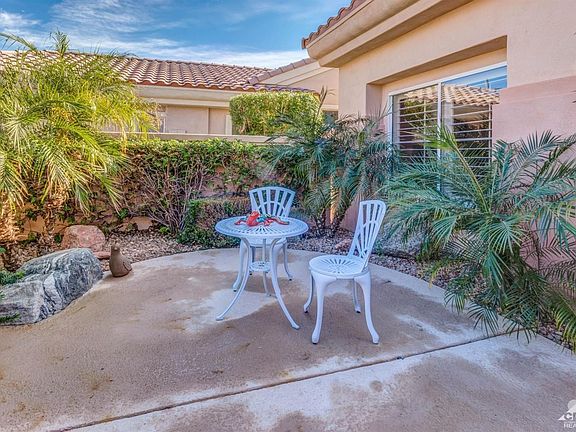 4th image of 78945 Mimosa Dr