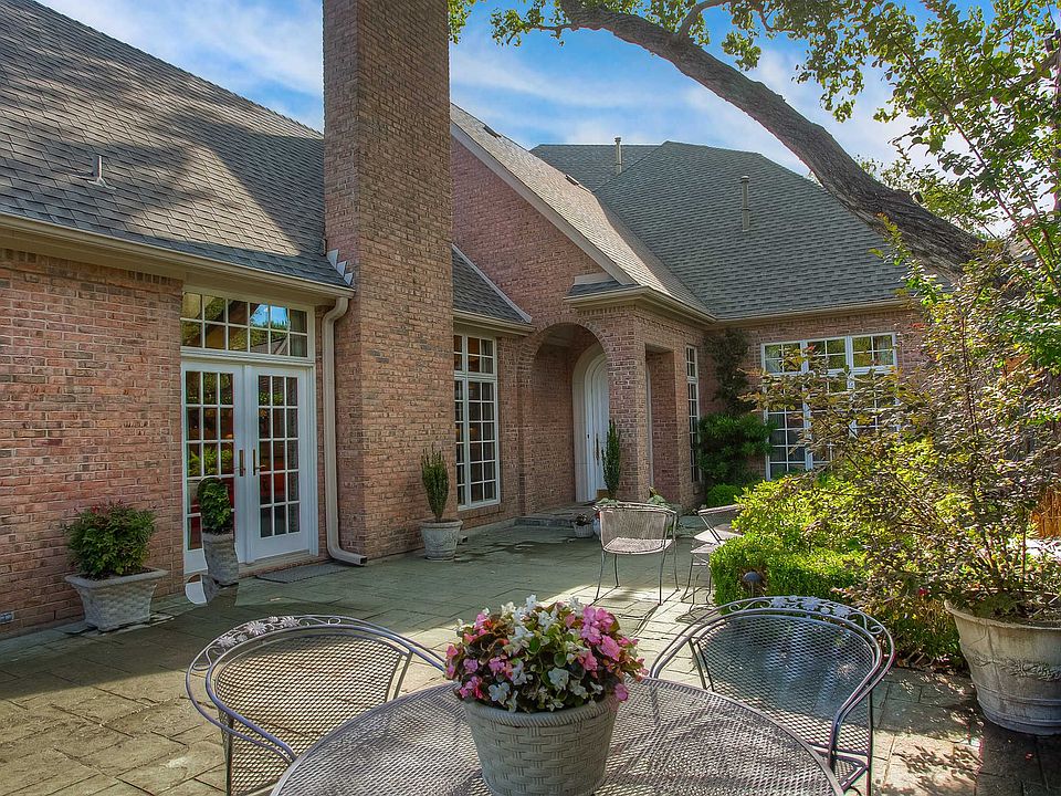 1909 Highland Park Circle-6.jpg