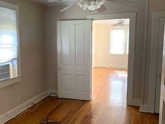 5th image of 303 E 7th St