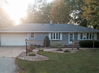 3535 N Summit St, Appleton, WI 54914