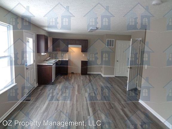 5th image of 310 Herbert Ave