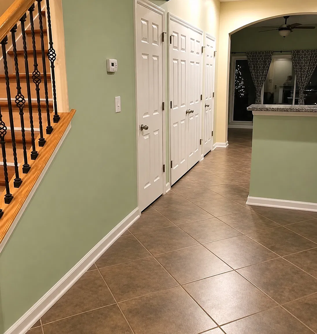 2 bed, 1360 sqft, $1,640 — Photo 2