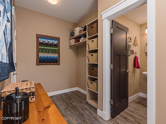 5th image of 6055 N Blinker Cir