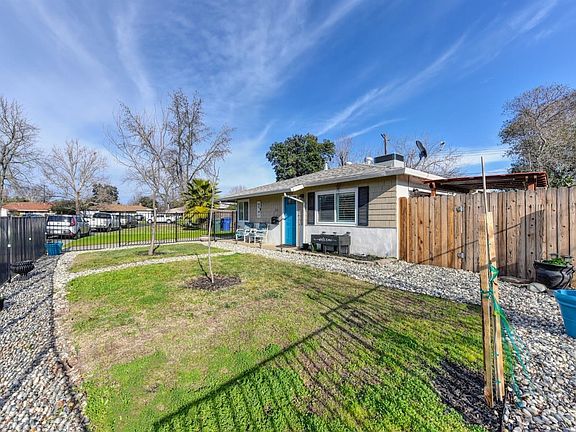 3rd image of 928 Patricia Way