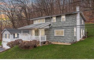 626 Franklin St, Alburtis, PA 18011