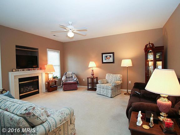 5th image of 6817 Winthrop Ct
