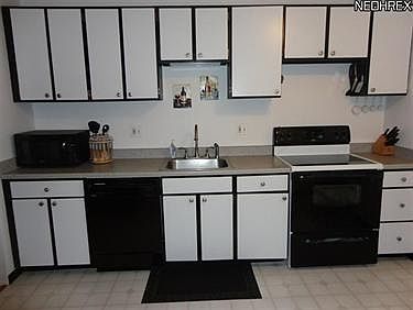 5th image of 22227 Jonathan Dr