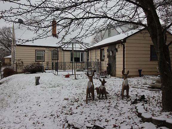 4th image of 7132 W Thurston Ave