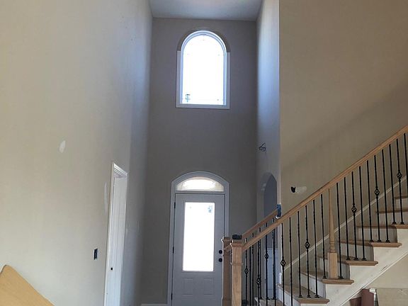2nd image of 423 Farmington Lot 423