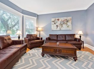 3826 N Racine Ave, Chicago, IL 60613