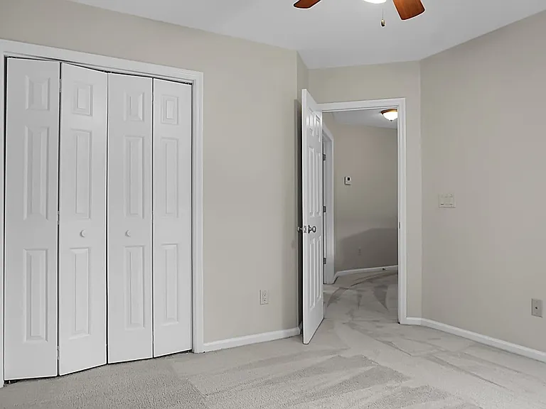3274 Middleburry Ln — Photo 42