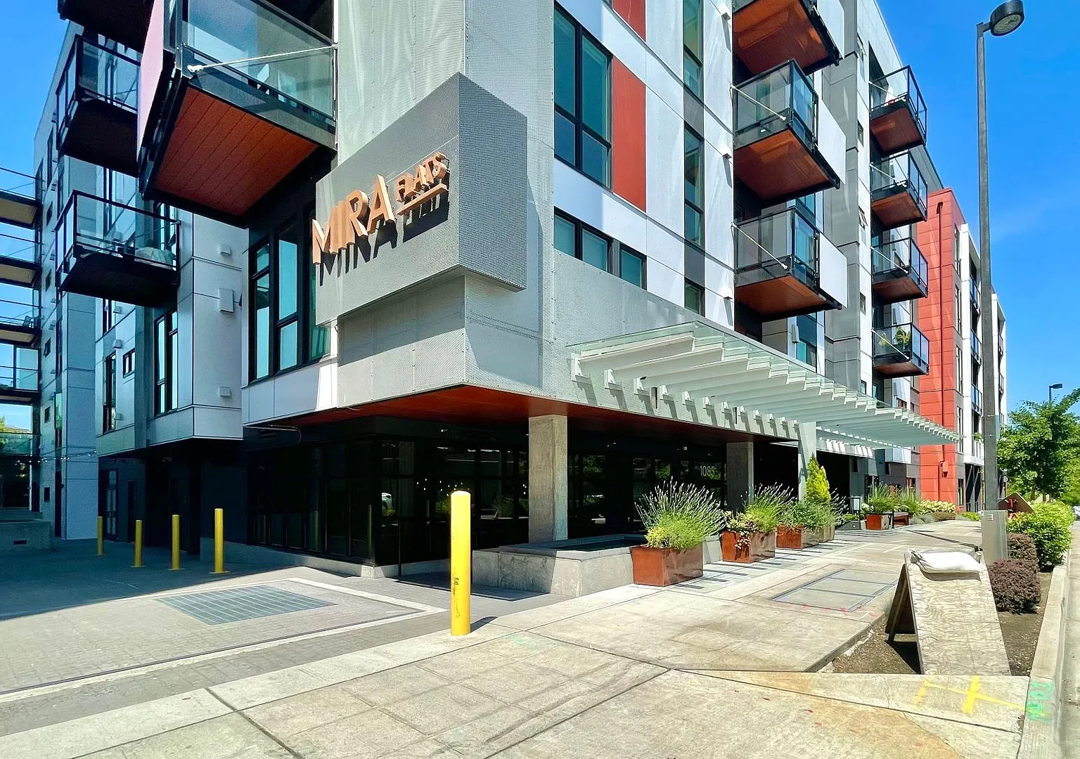 Great Condo For Rent — Photo 1