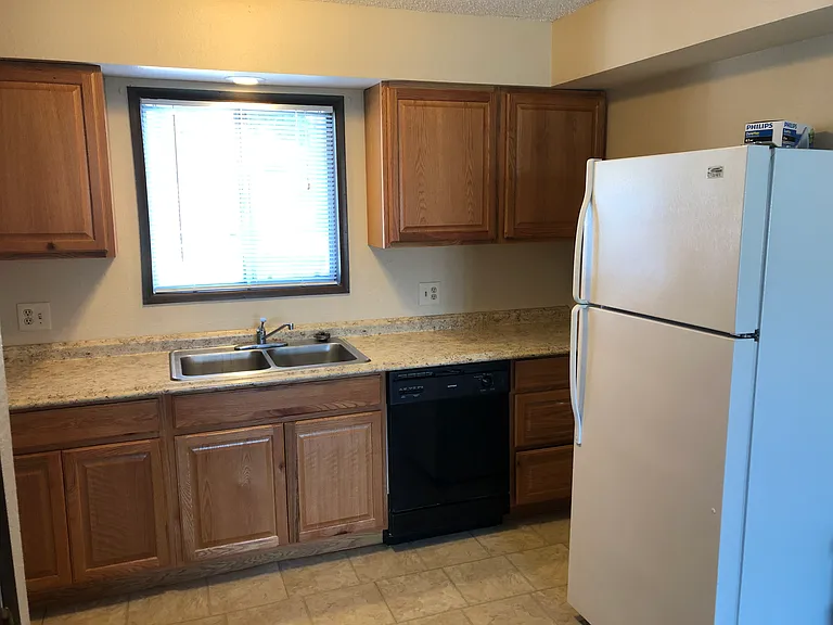2825 Mayfair Dr #2 — Photo 5