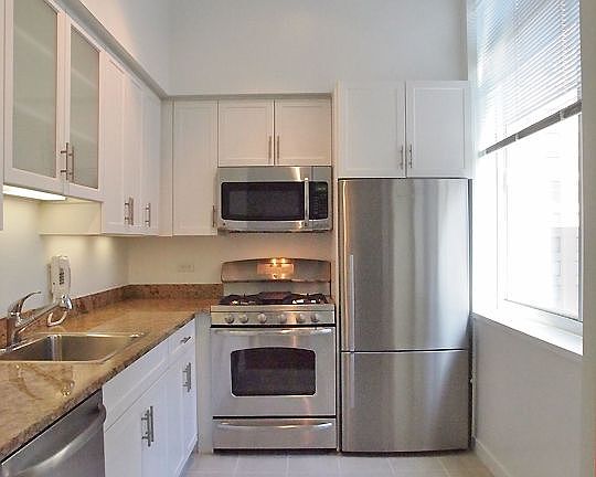 2nd image of 33 W End Ave APT 5A