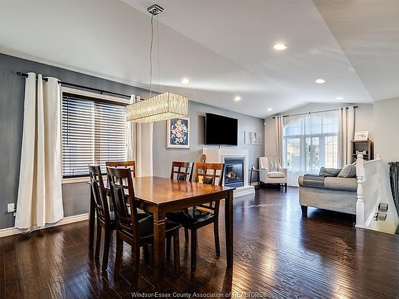 2nd image of 1132 Ivanhill Ave