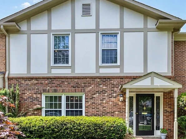 15 Fountain Manor Dr Unit B, Greensboro, NC 27405