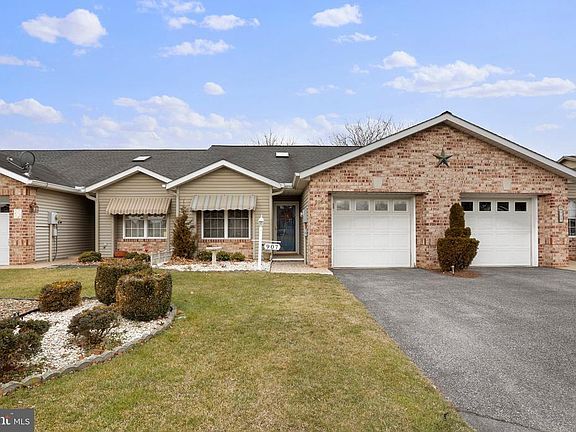 2nd image of 907 Geyer Dr