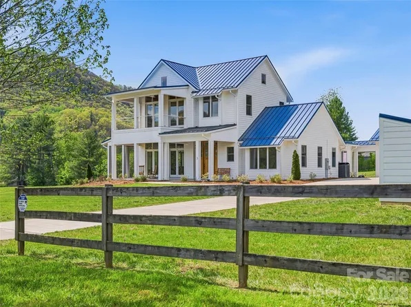 5 Sweetgrass Ln, Fletcher, NC 28732