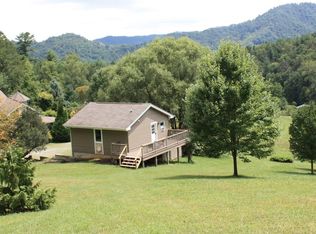 34 Early View Rd #B, Leicester, NC 28748