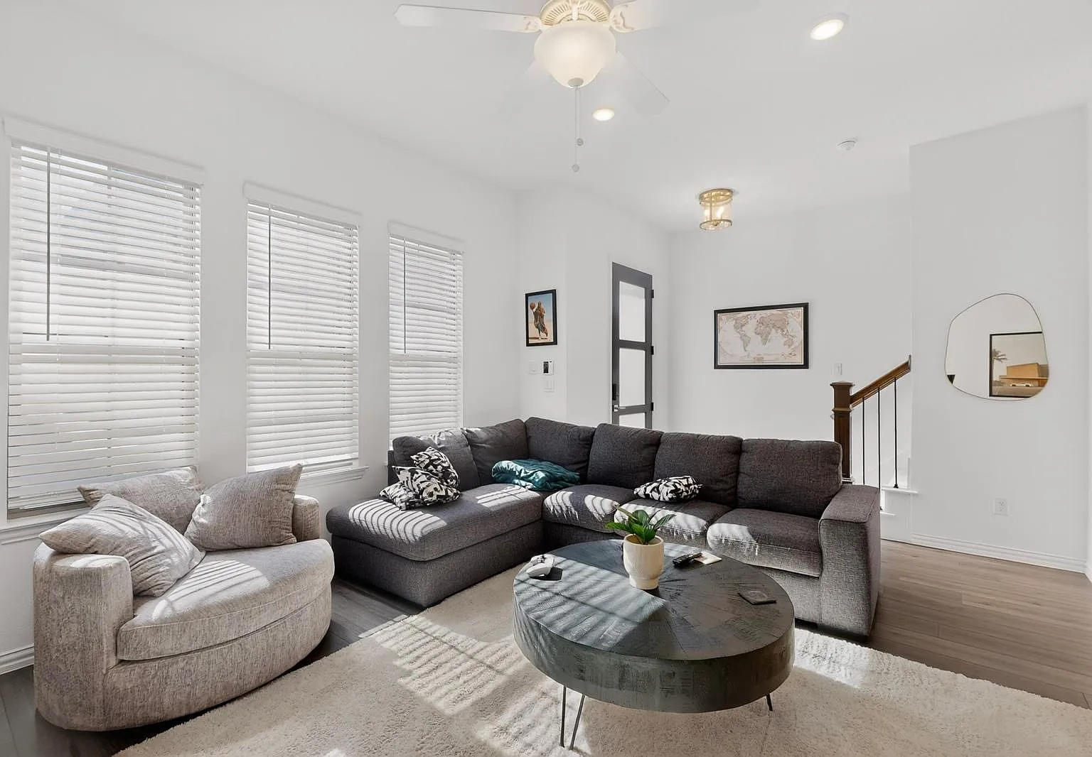 3 bed, 2.5 bath, 1580 sqft, $2,750 — Photo 4